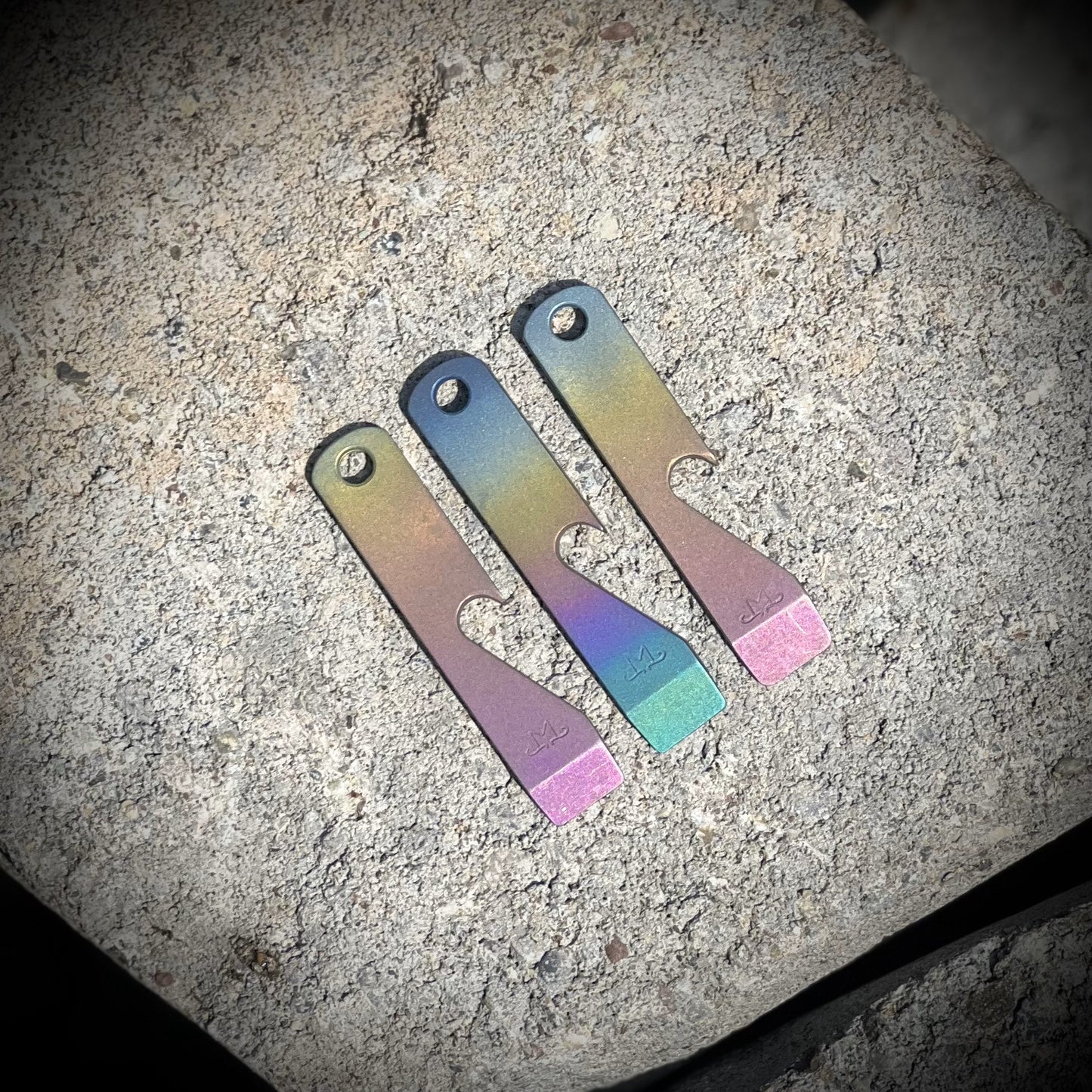 Maverick Customs Keychain Prybar - Titanium